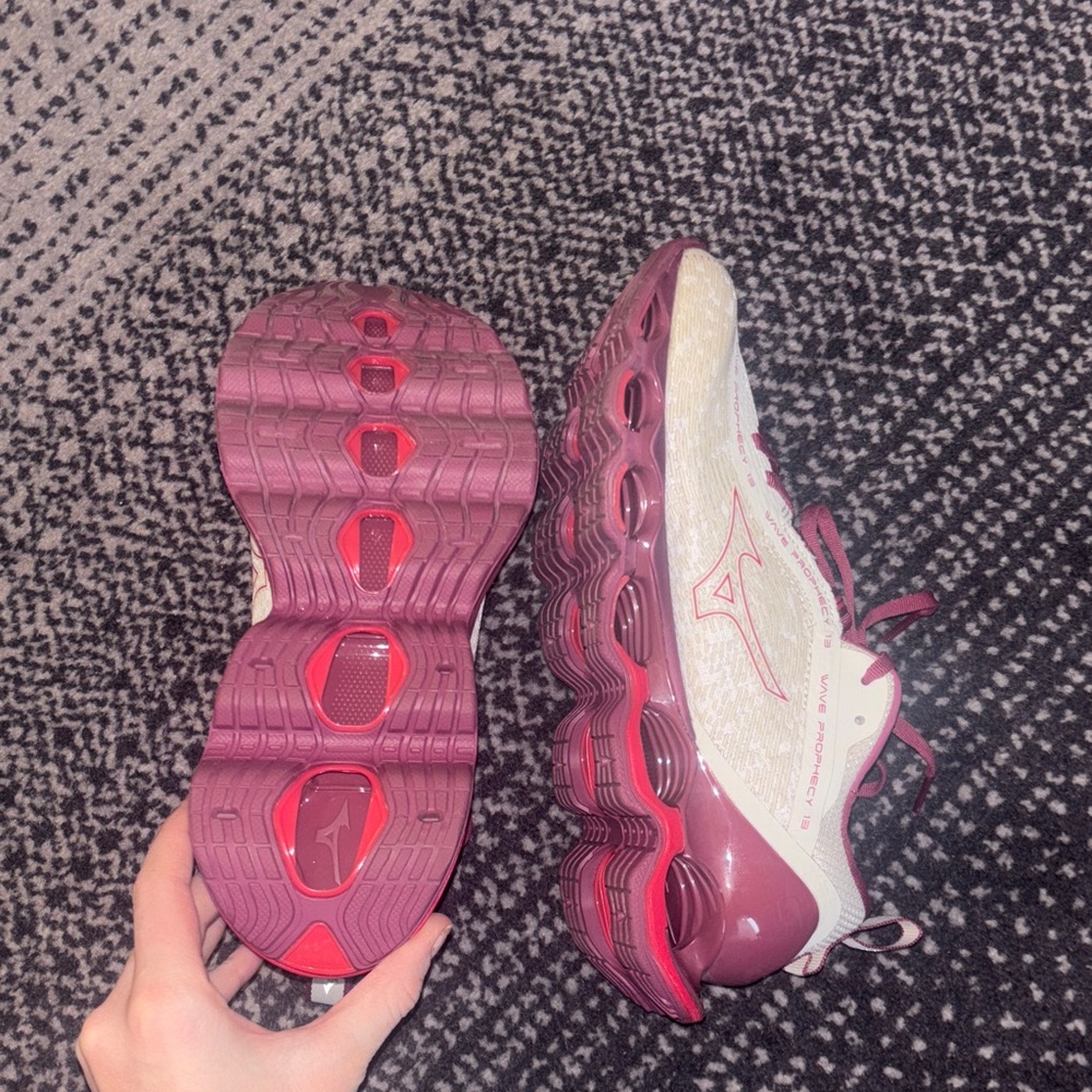 Mizuno Women's Running Sneakers White and Pink | Size 8 - Picture 4 of 7